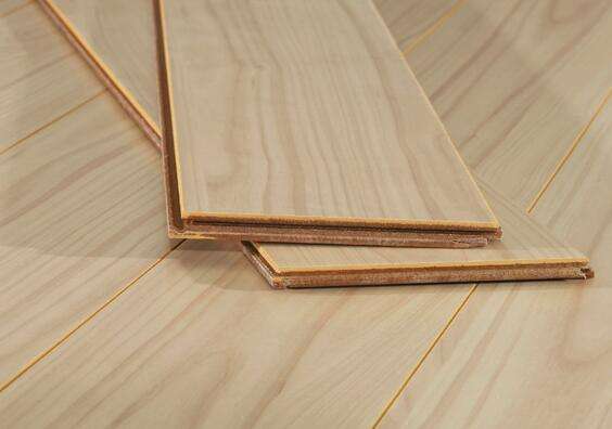 强化复合地板和实木地板有哪些差异